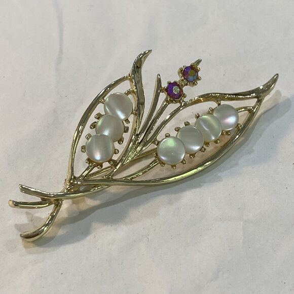 Vintage Mid Century Brooch Goldtone & Opalescent Stone Beads Leaf Shaped Pin - Picture 5 of 8